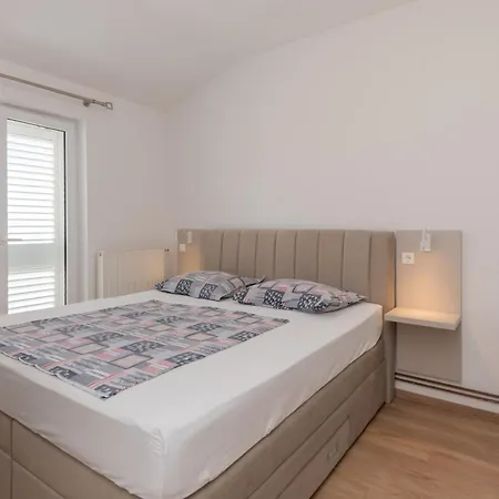 Family Marita Apartment