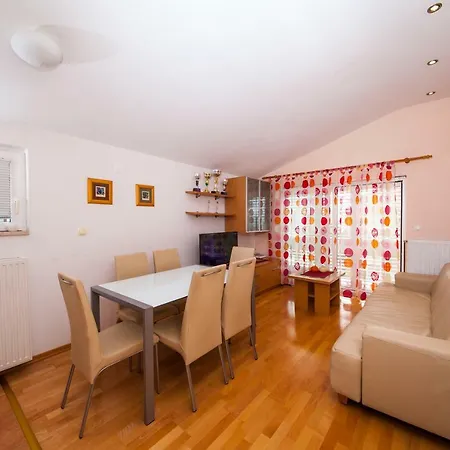 Apartment Family Marita Makarska