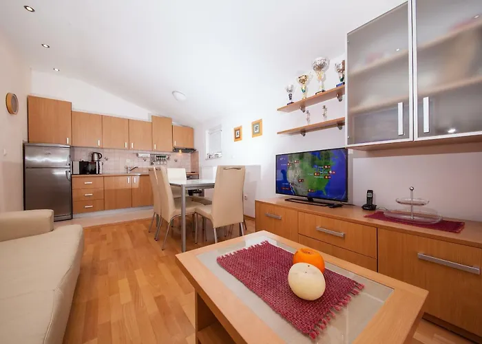 Family Marita Apartment *